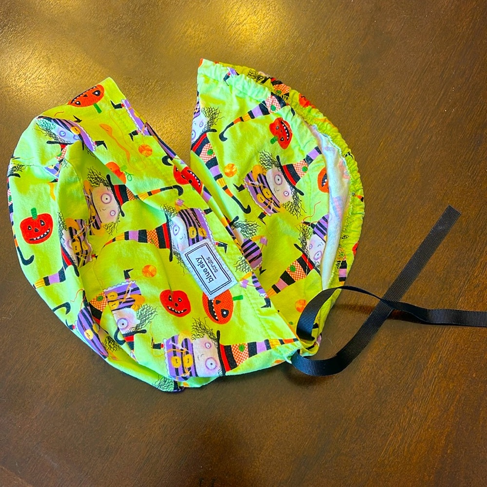 EUC Halloween Blue Sky Pony scrub hat
